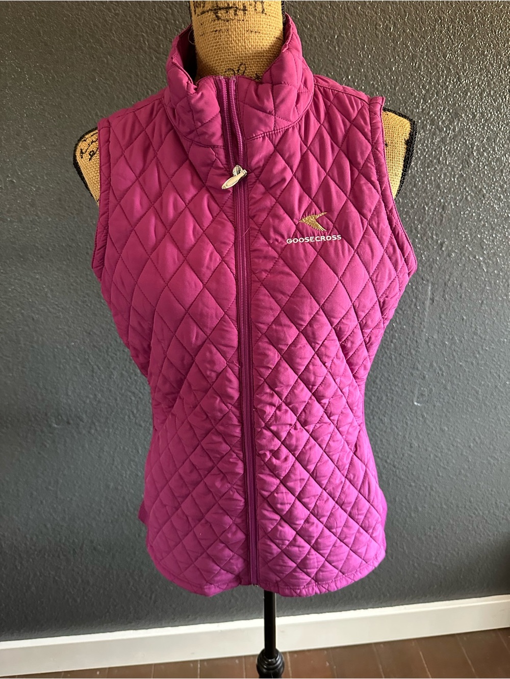 Straight Down Goosecross Quilted Vest Women’s L Magenta Pink Napa Wine Country